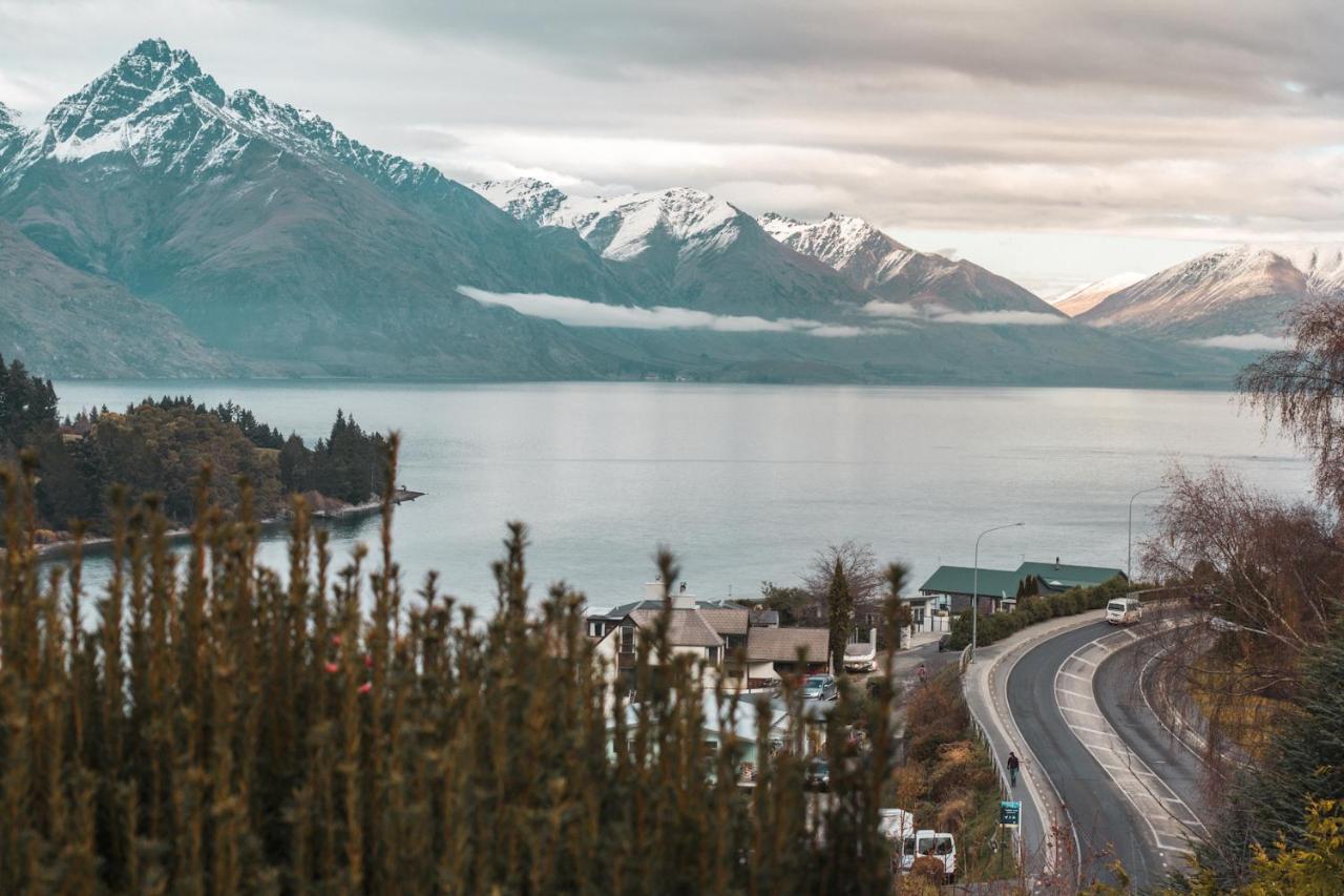 Earnslaw Villa With Lake View Queenstown Bagian luar foto