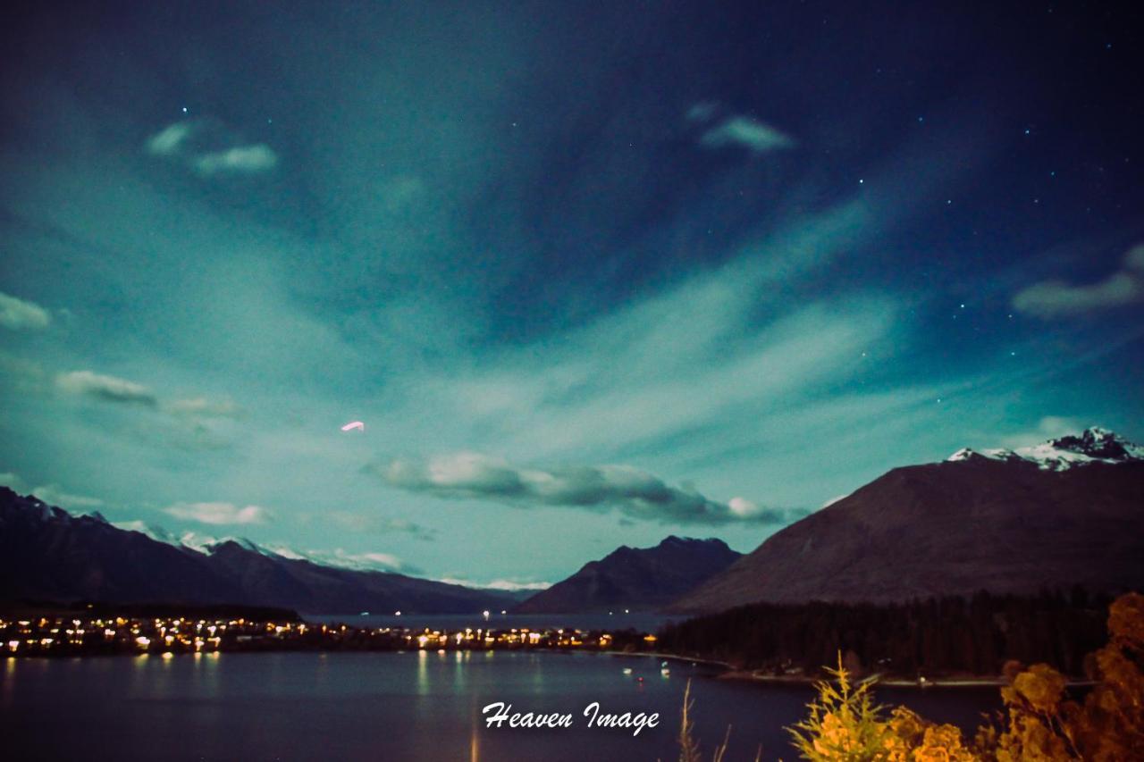 Earnslaw Villa With Lake View Queenstown Bagian luar foto